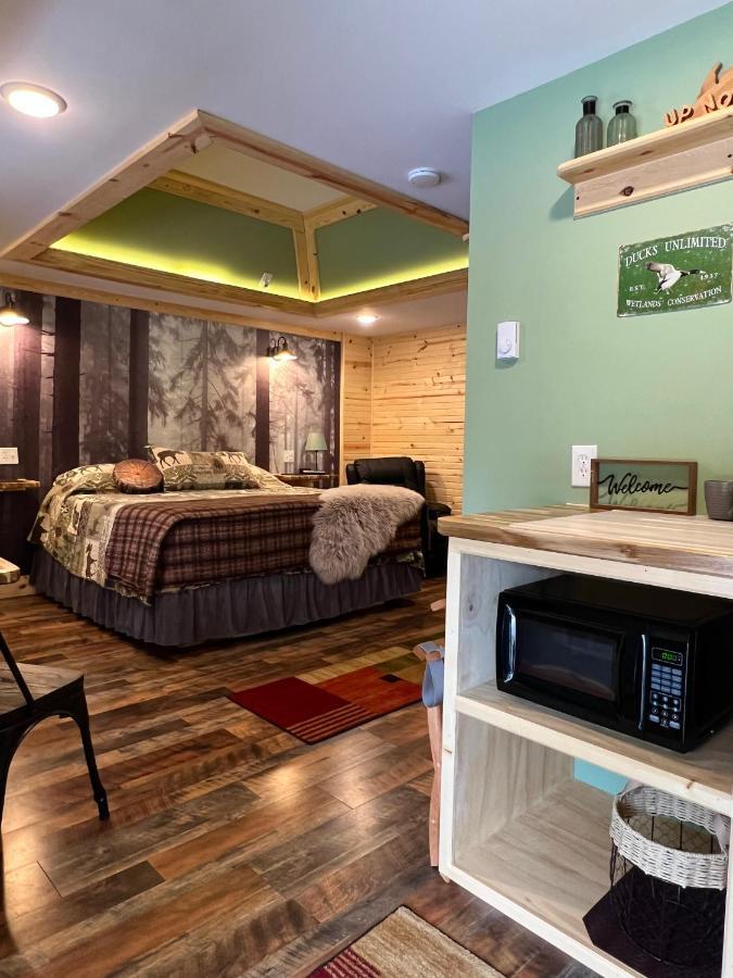 Moosewood Motel *