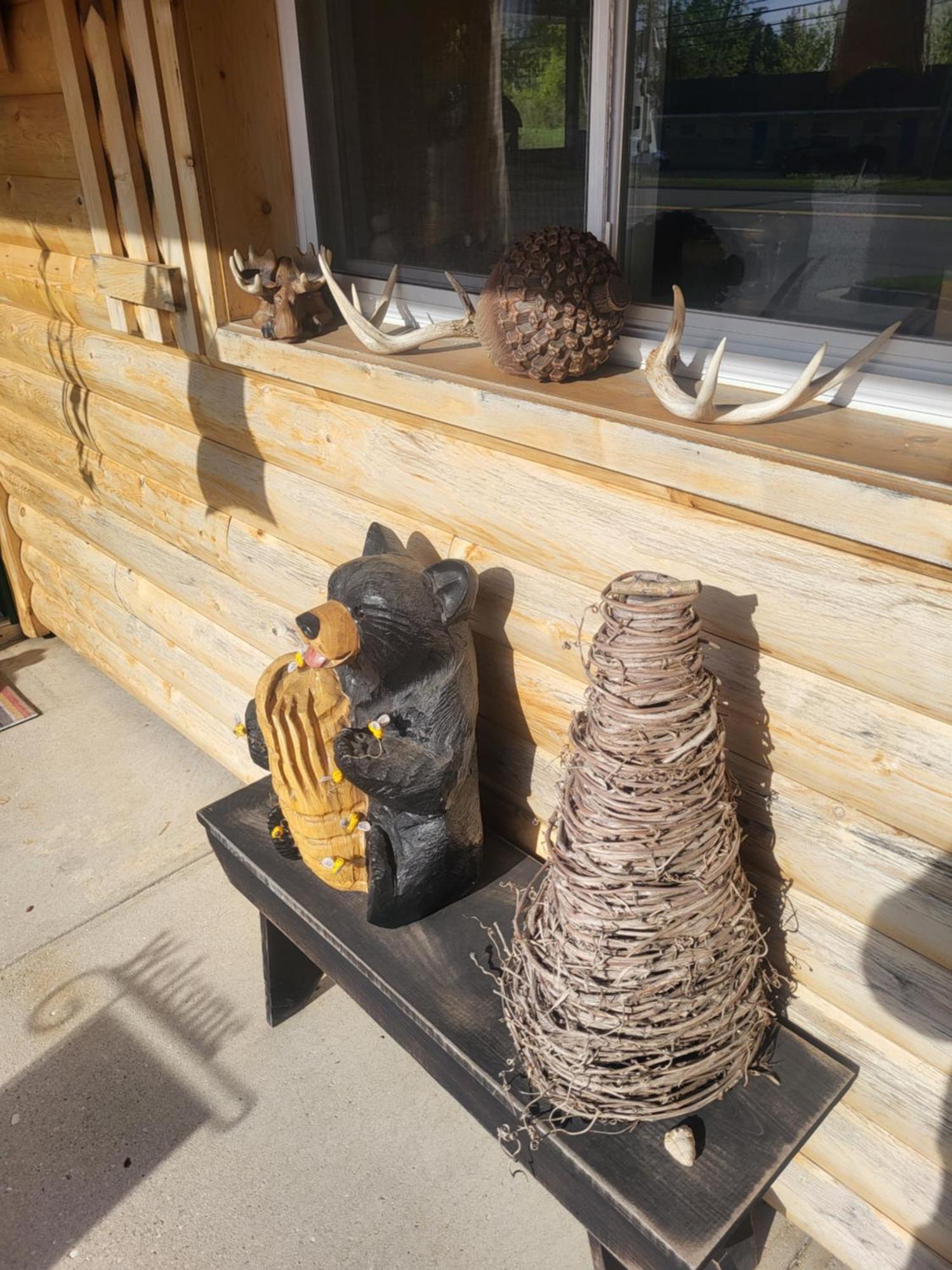 Moosewood Motel *